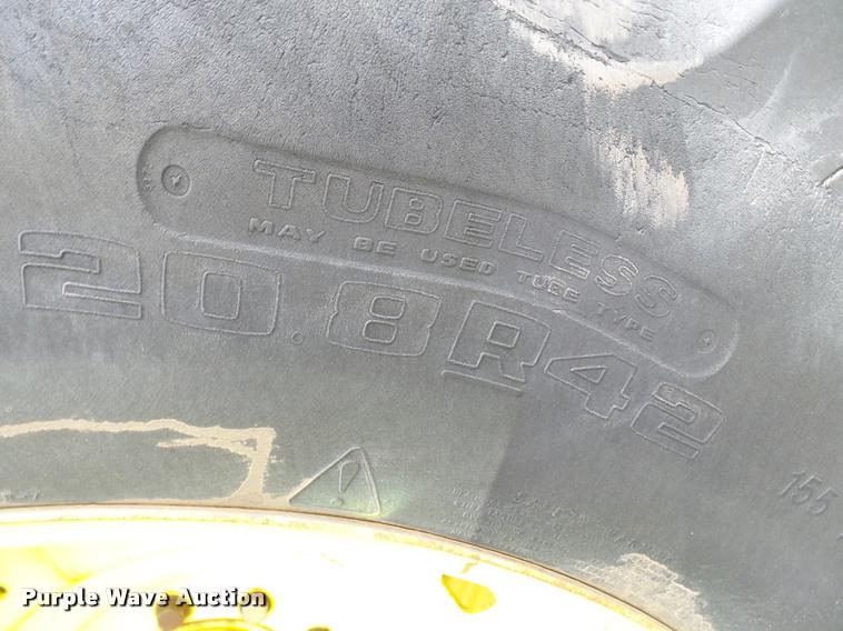 image for item K3387 2001 John Deere 8410 MFWD tractor