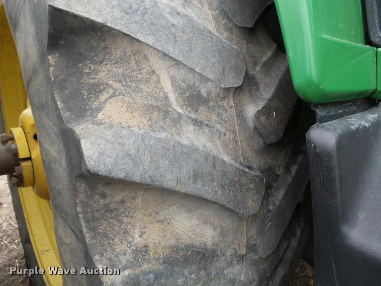 image for item K3387 2001 John Deere 8410 MFWD tractor