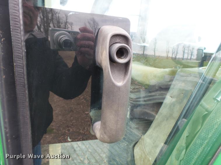 image for item K3387 2001 John Deere 8410 MFWD tractor