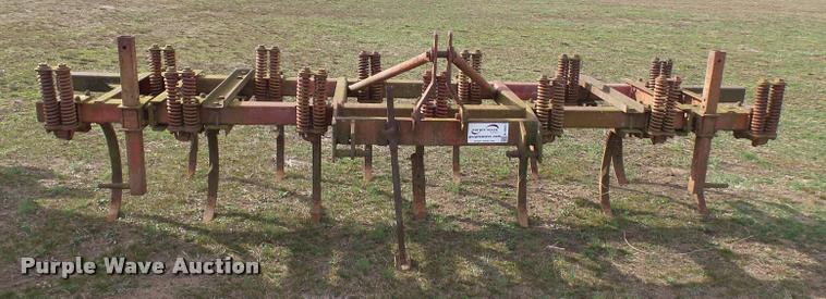 image for item K3389 Massey-Ferguson chisel