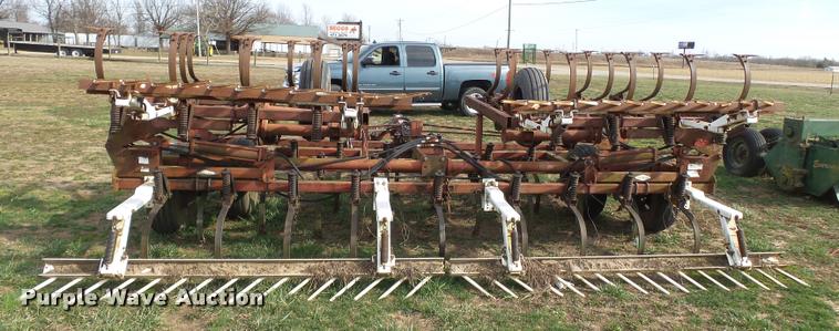 image for item K3391 Hiniker 1530 field cultivator