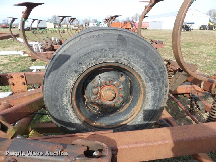 image for item K3391 Hiniker 1530 field cultivator