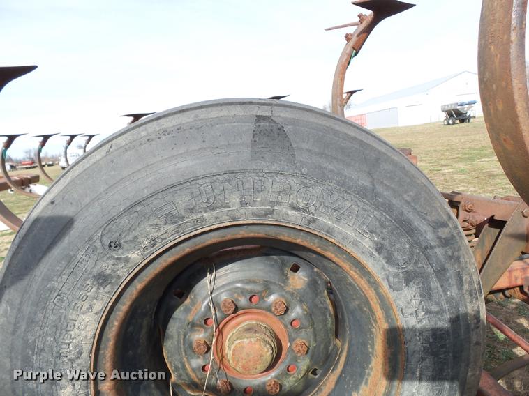 image for item K3391 Hiniker 1530 field cultivator