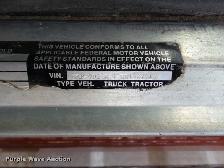 image for item L1634 1982 Peterbilt semi truck