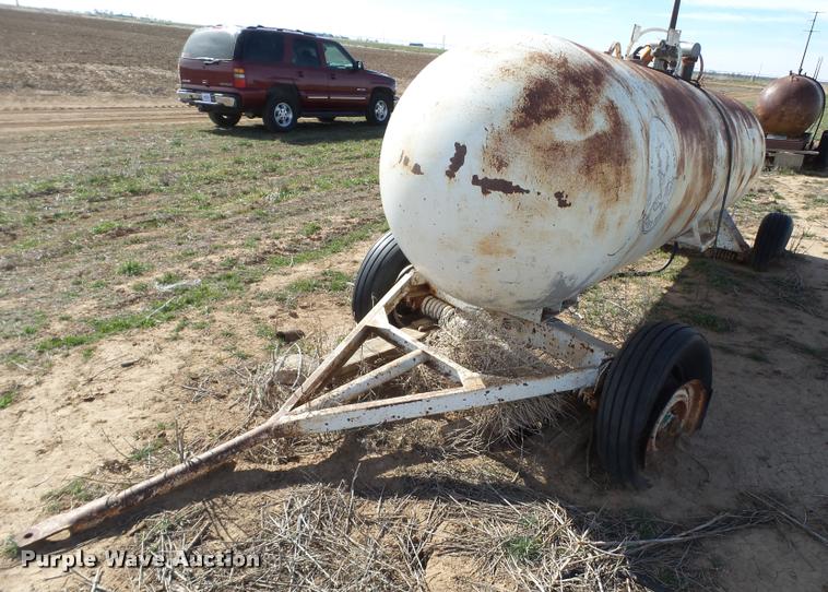 image for item L1662 Fuel tank