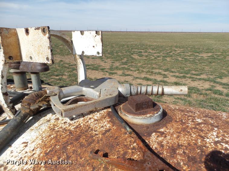 image for item L1662 Fuel tank