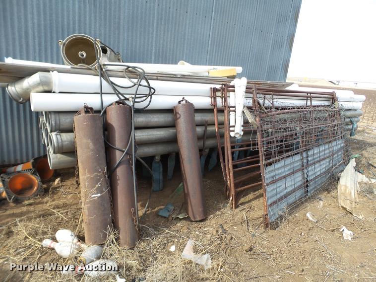 image for item L1664 Aluminum and PVC irrigation pipe