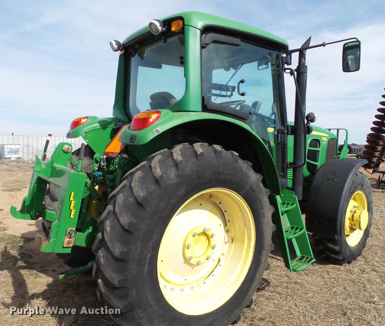 image for item L1665 2009 John Deere 7130 MFWD tractor