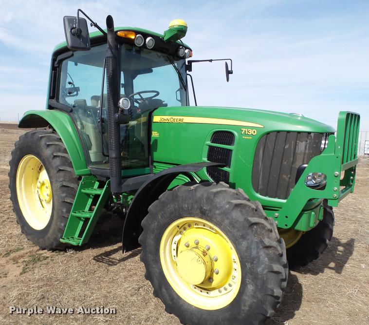 image for item L1665 2009 John Deere 7130 MFWD tractor