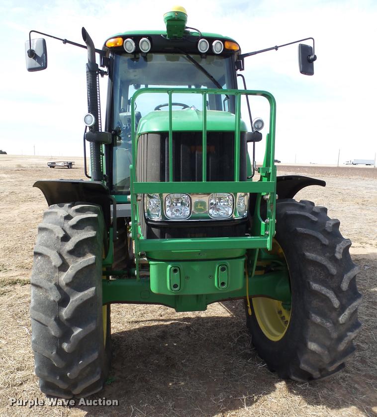 image for item L1665 2009 John Deere 7130 MFWD tractor