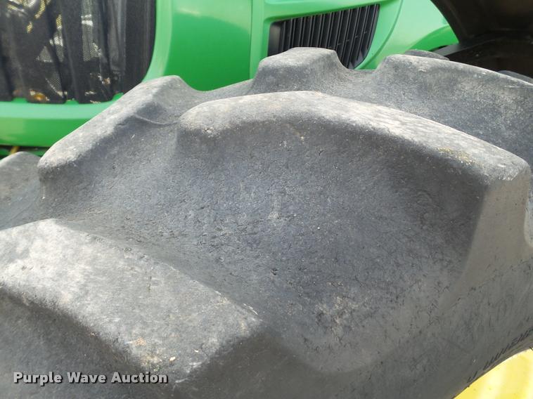 image for item L1665 2009 John Deere 7130 MFWD tractor