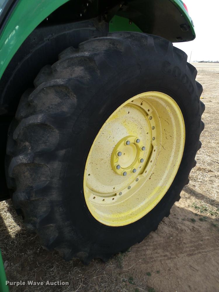image for item L1665 2009 John Deere 7130 MFWD tractor