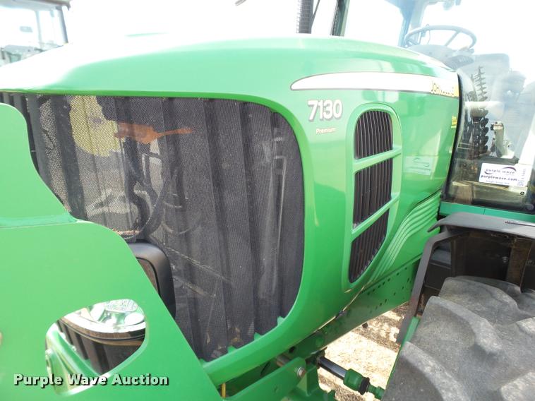 image for item L1665 2009 John Deere 7130 MFWD tractor
