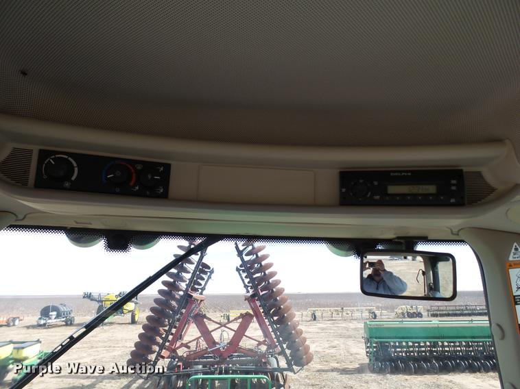 image for item L1665 2009 John Deere 7130 MFWD tractor