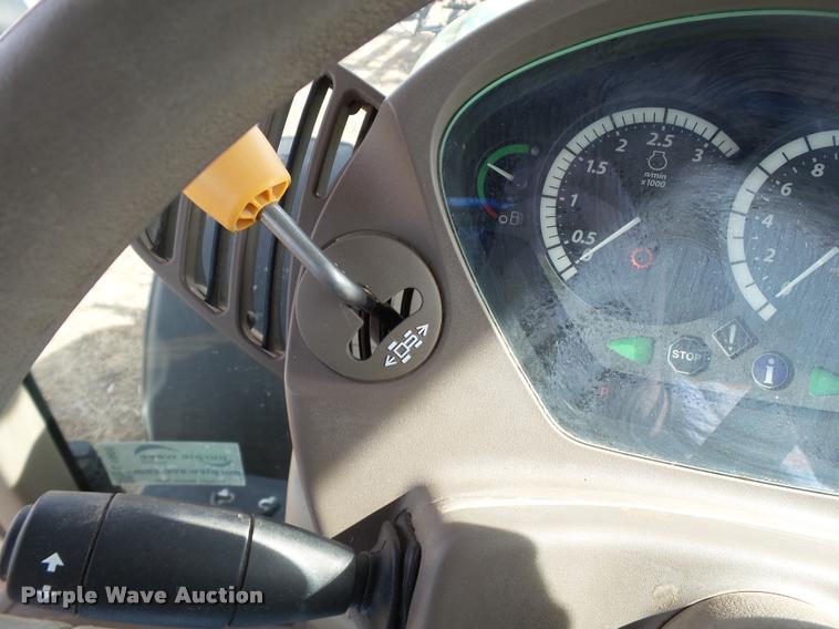 image for item L1665 2009 John Deere 7130 MFWD tractor