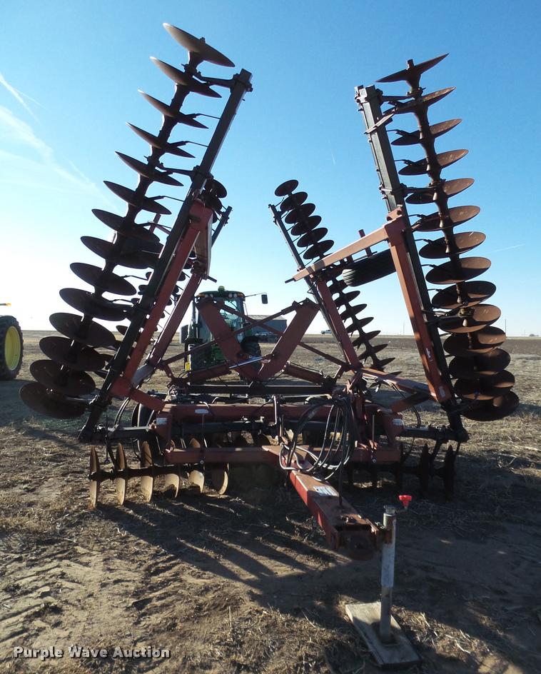 image for item L1670 Case IH tandem disk