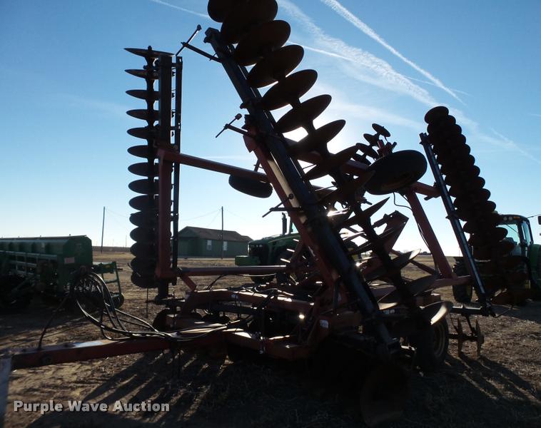 image for item L1670 Case IH tandem disk