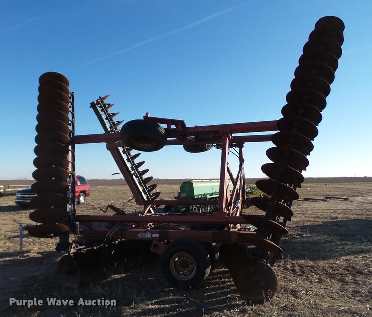 image for item L1670 Case IH tandem disk