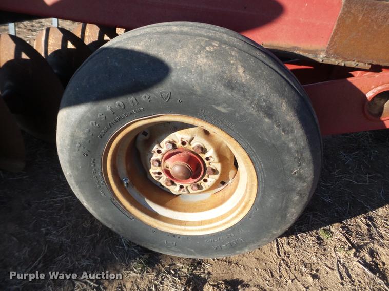 image for item L1670 Case IH tandem disk