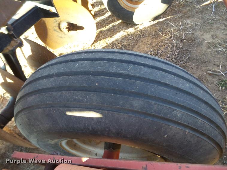 image for item L1670 Case IH tandem disk