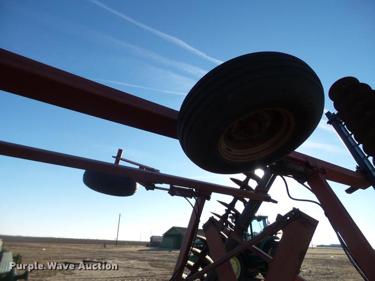 image for item L1670 Case IH tandem disk