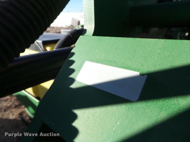 image for item L1671 John Deere 1720 planter