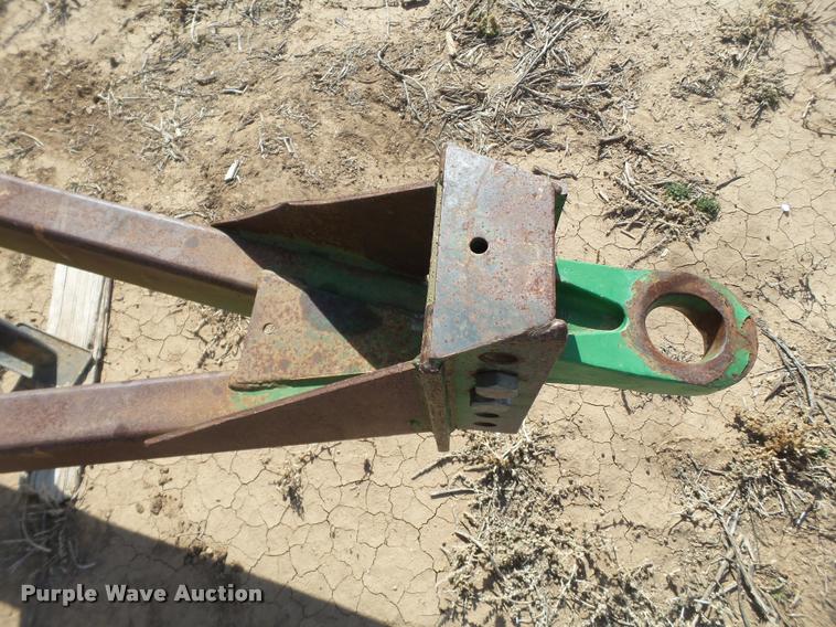 image for item L1675 John Deere 960 chisel plow