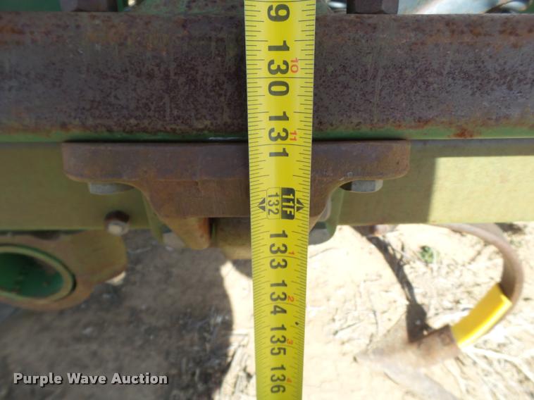 image for item L1675 John Deere 960 chisel plow