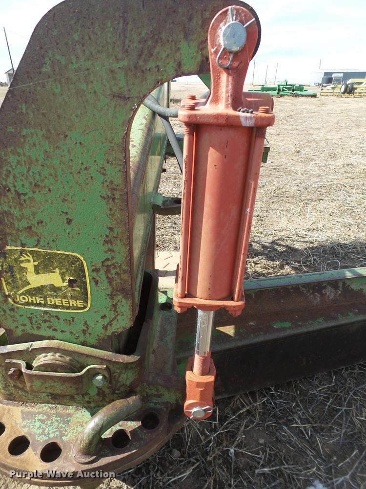 image for item L1680 John Deere blade