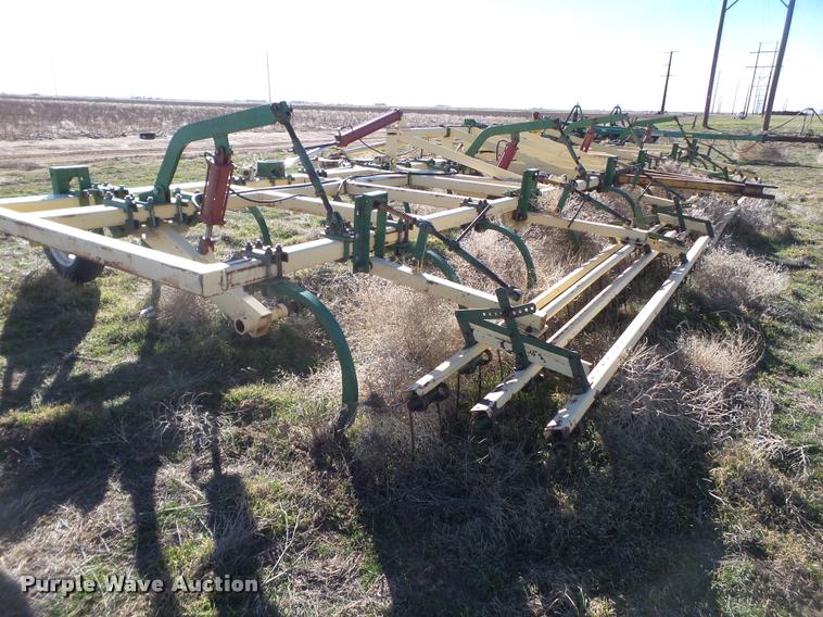 image for item L1691 Roll-a-cone chisel plow