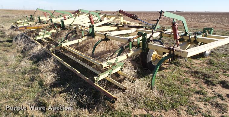 image for item L1691 Roll-a-cone chisel plow