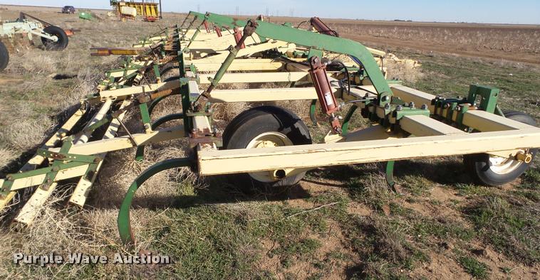 image for item L1691 Roll-a-cone chisel plow