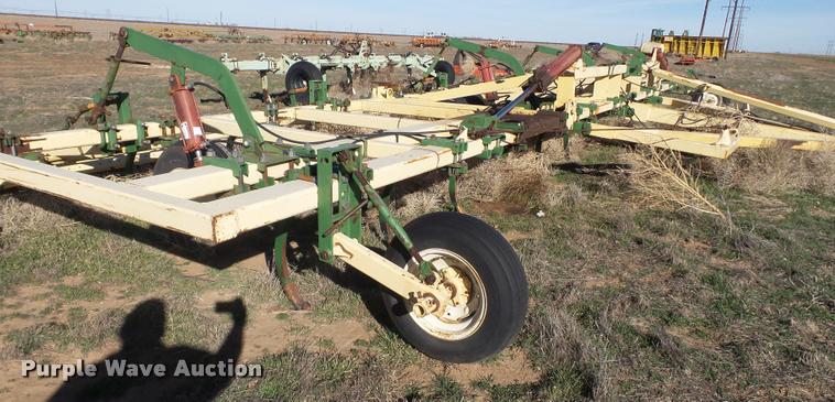 image for item L1691 Roll-a-cone chisel plow