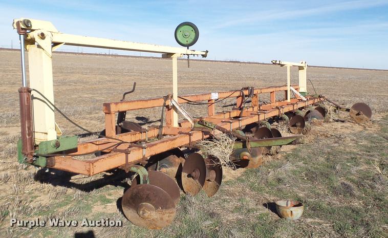 image for item L1702 Tye disk bedder