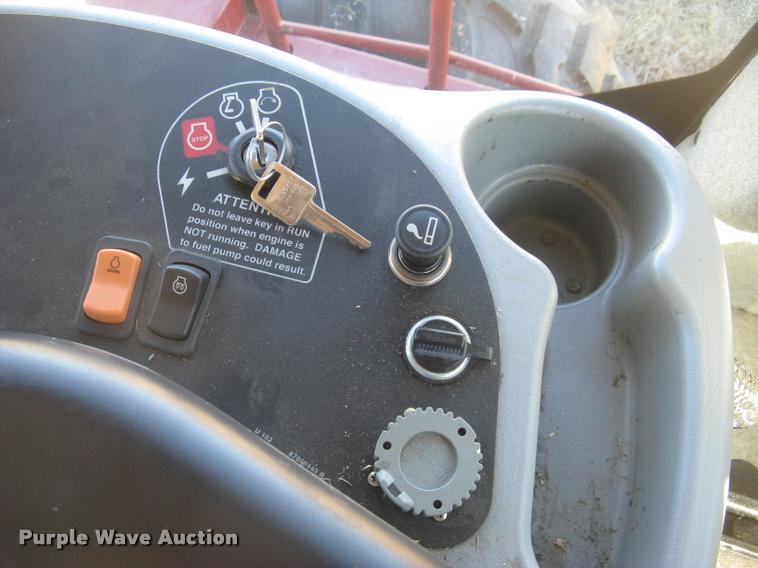 image for item L3940 2011 New Holland H8060 self-propelled windrower