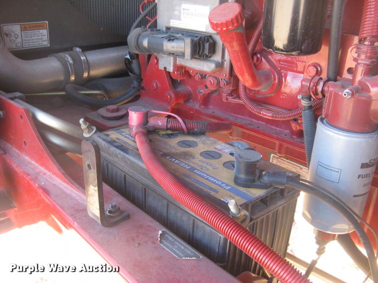 image for item L3940 2011 New Holland H8060 self-propelled windrower