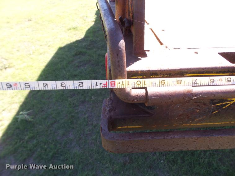 image for item L6625 1970 Ford 600 grain truck