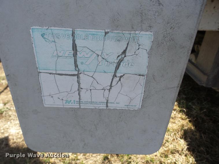 image for item AG9270 1994 Timpte double hopper grain trailer