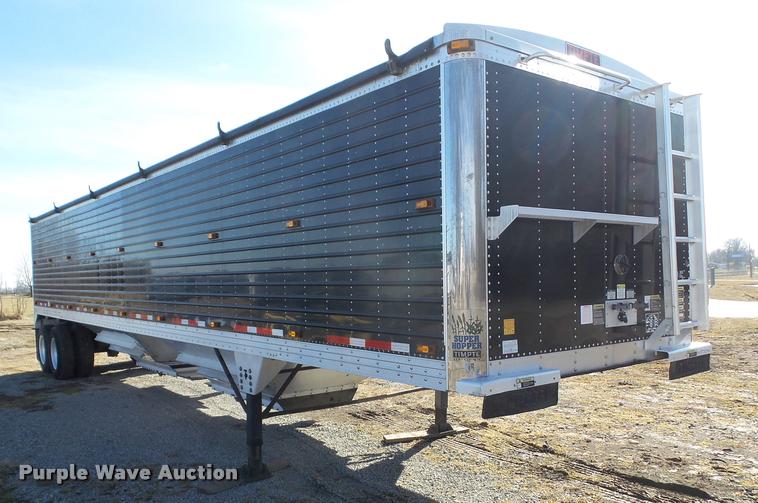image for item CB9789 2008 Timpte double hopper grain trailer