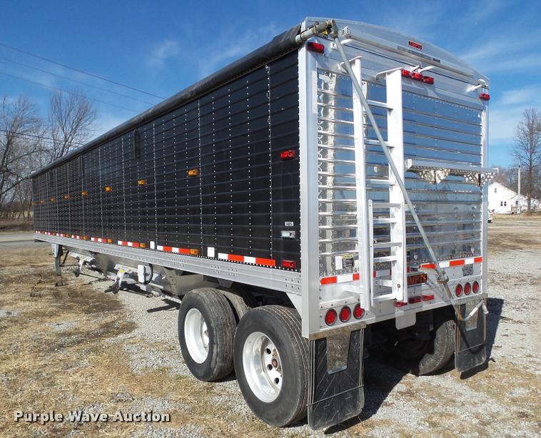 image for item CB9789 2008 Timpte double hopper grain trailer