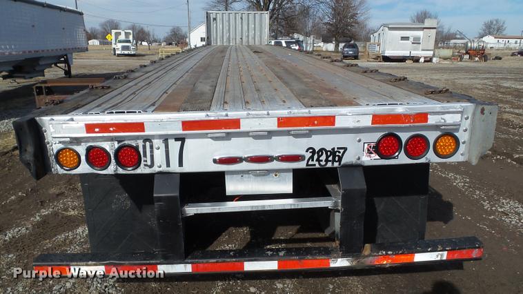 image for item CB9790 2000 Great Dane GPMWSAR248 flatbed trailer