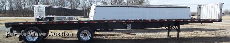 image for item CB9790 2000 Great Dane GPMWSAR248 flatbed trailer