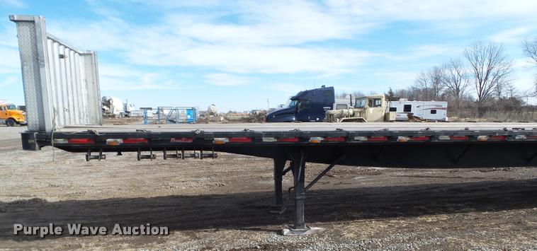 image for item CB9790 2000 Great Dane GPMWSAR248 flatbed trailer