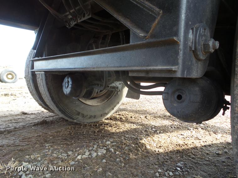 image for item CB9790 2000 Great Dane GPMWSAR248 flatbed trailer