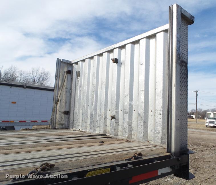 image for item CB9790 2000 Great Dane GPMWSAR248 flatbed trailer