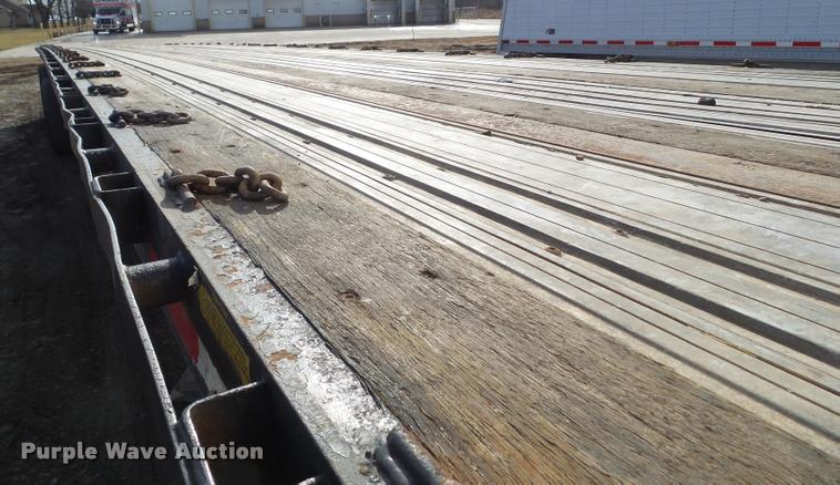 image for item CB9790 2000 Great Dane GPMWSAR248 flatbed trailer