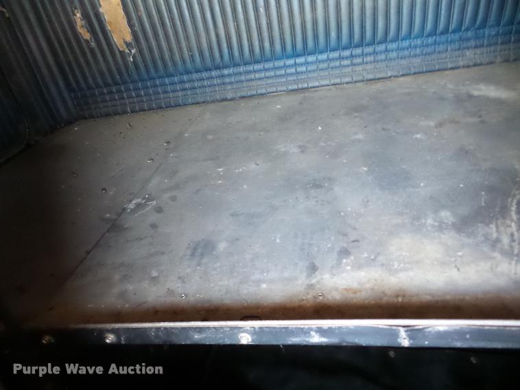 image for item DA7318 1981 Kenworth W900A semi truck