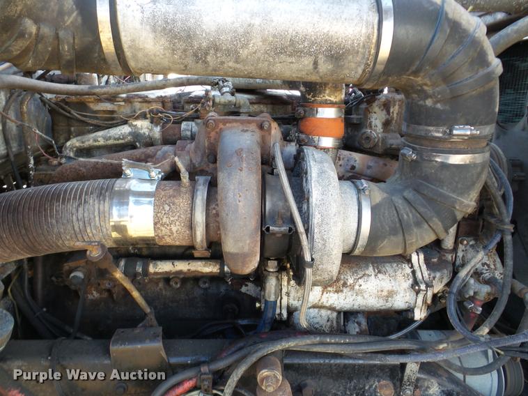 image for item DA7318 1981 Kenworth W900A semi truck