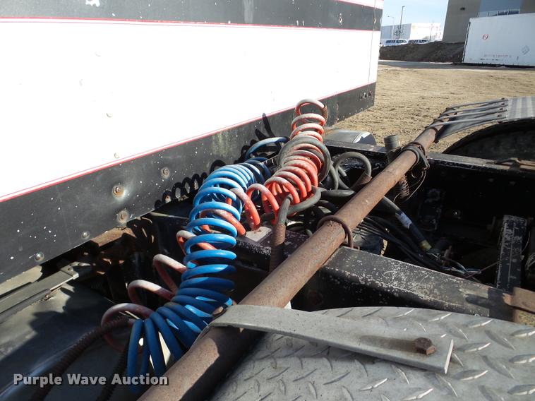 image for item DA7318 1981 Kenworth W900A semi truck