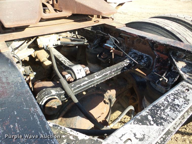 image for item DA7318 1981 Kenworth W900A semi truck